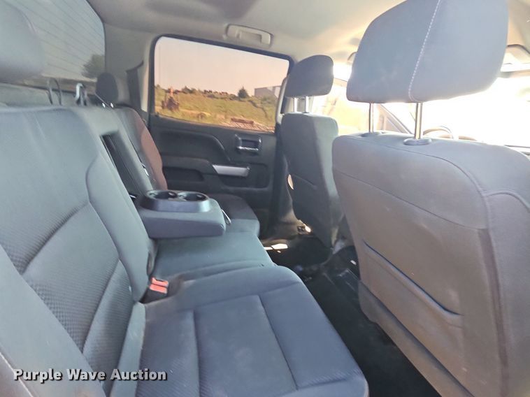 image for item LW9738 2018 Chevrolet Silverado  Crew Cab pickup truck