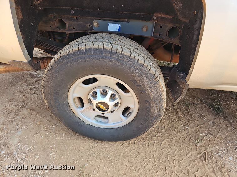 image for item LW9738 2018 Chevrolet Silverado  Crew Cab pickup truck