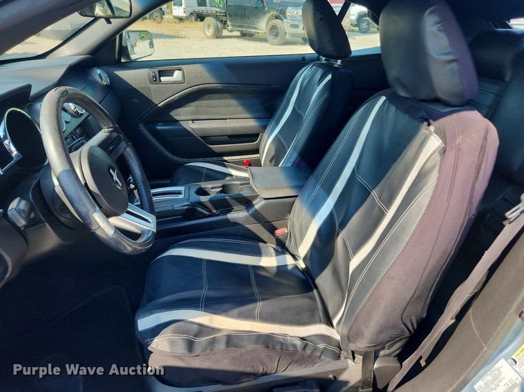 image for item LX9700 2006 Ford Mustang GT  convertible