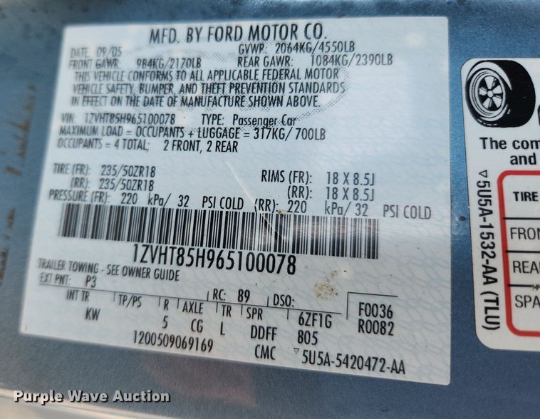 image for item LX9700 2006 Ford Mustang GT  convertible