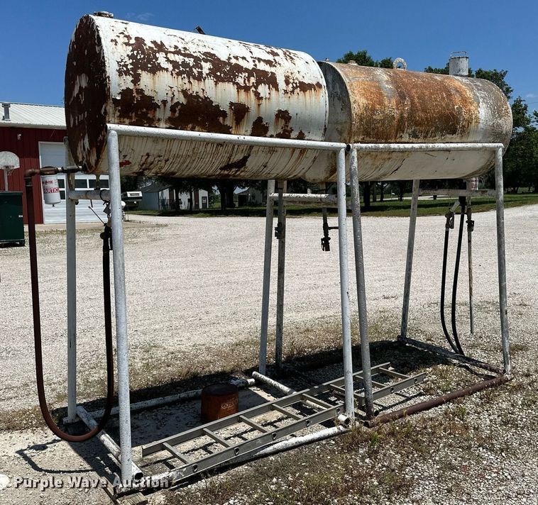 image for item MB9571 (2) fuel tanks