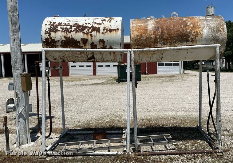 image for item MB9571 (2) fuel tanks