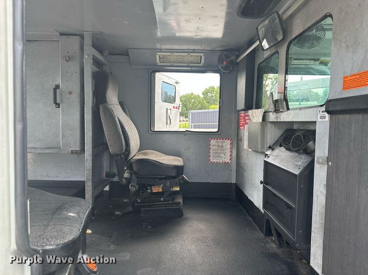 image for item MB9618 2010 International 4300  armored truck
