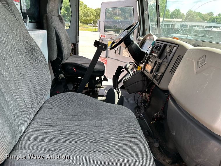 image for item MB9618 2010 International 4300  armored truck