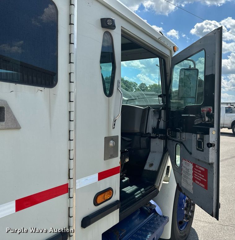 image for item MB9618 2010 International 4300  armored truck