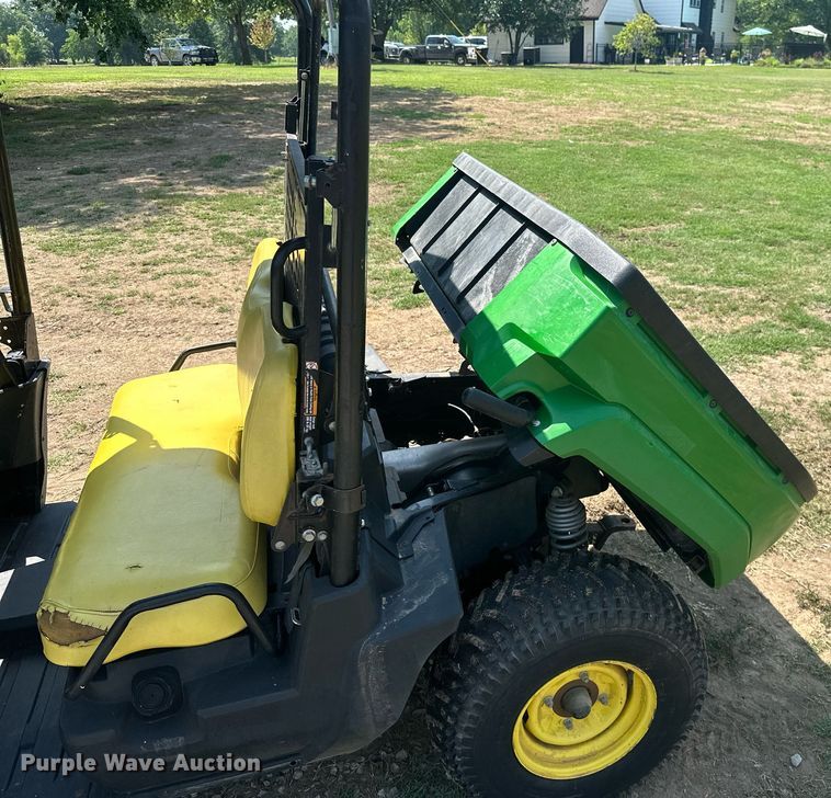 image for item MB9646 2014 John Deere 550 S4  utility vehicle