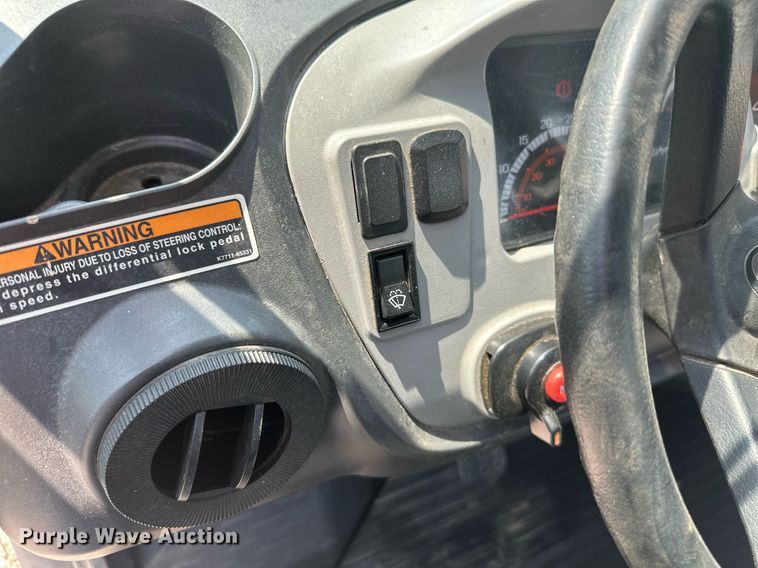 image for item MB9650 2011 Kubota RTV1100  utility vehicle