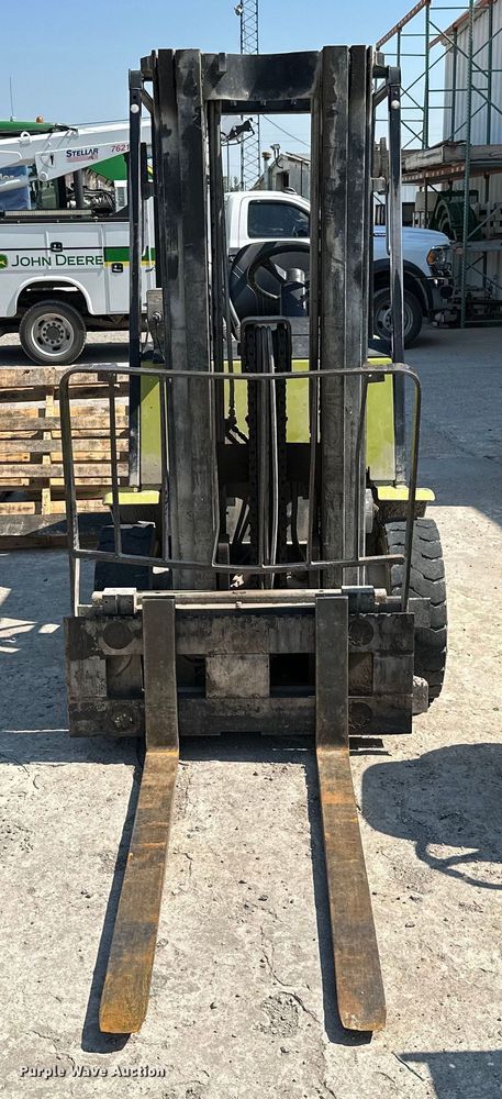 image for item MB9655 Clark CGP25  forklift