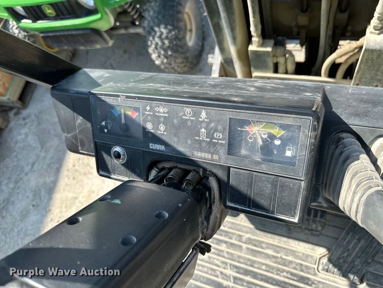 image for item MB9655 Clark CGP25  forklift