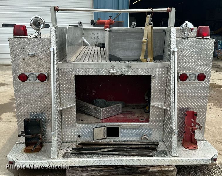 image for item MB9664 Saulsbury  pumper fire truck bed
