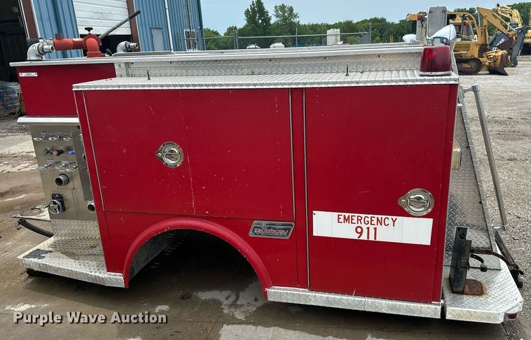 image for item MB9664 Saulsbury  pumper fire truck bed