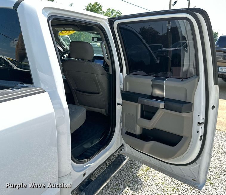 image for item MB9677 2019 Ford F150  SuperCrew pickup truck