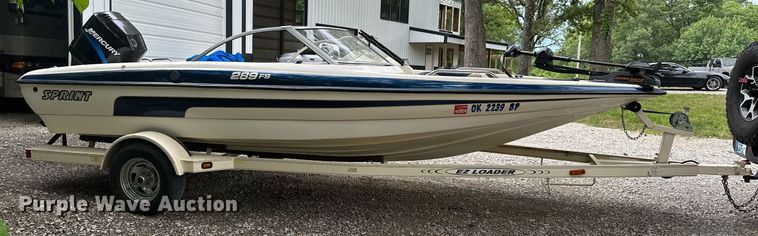 image for item MB9685 2001 Sprint 289FS  boat