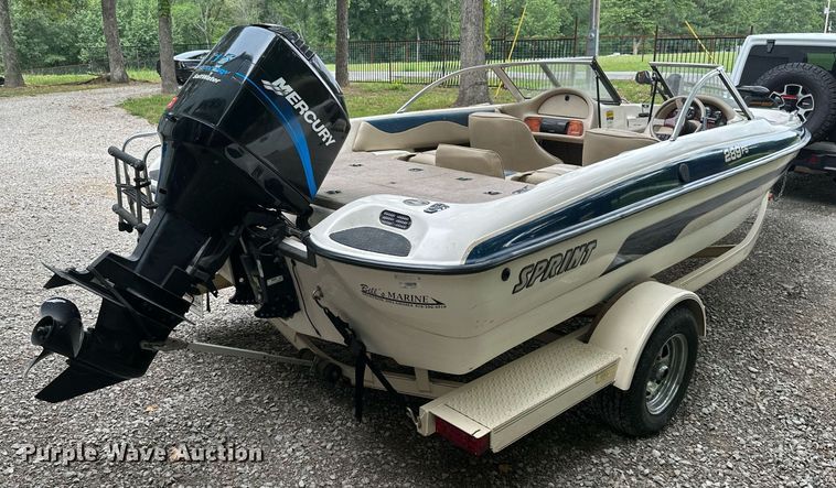 image for item MB9685 2001 Sprint 289FS  boat