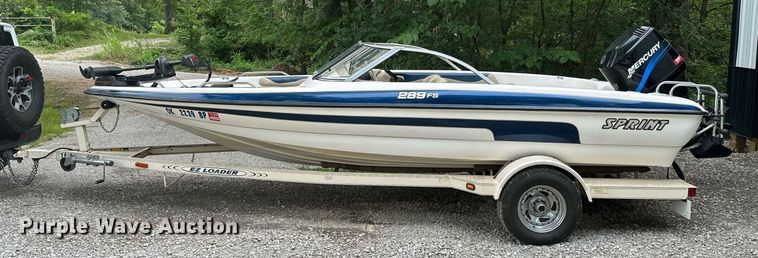image for item MB9685 2001 Sprint 289FS  boat