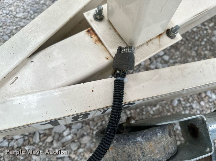 image for item MB9685 2001 Sprint 289FS  boat