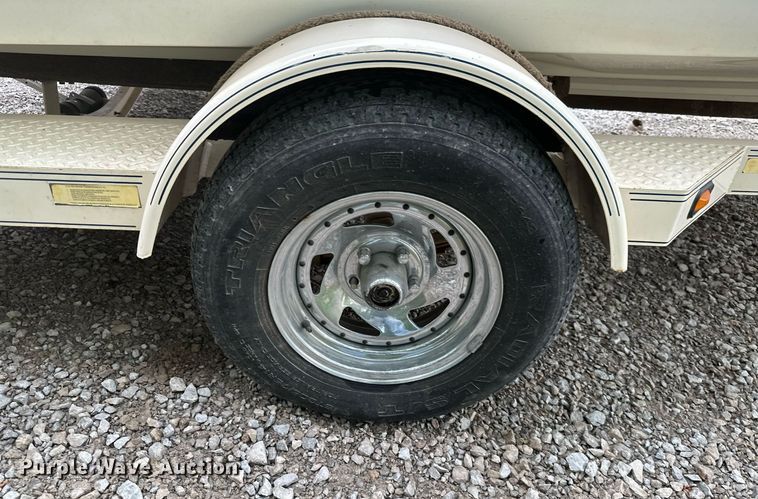 image for item MB9685 2001 Sprint 289FS  boat