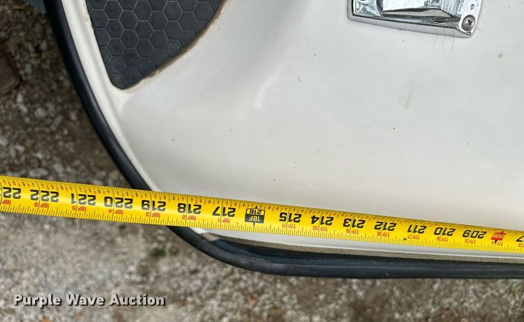 image for item MB9685 2001 Sprint 289FS  boat