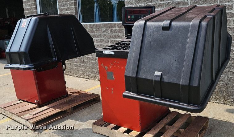 image for item MD9901 (2) Wheel balancers