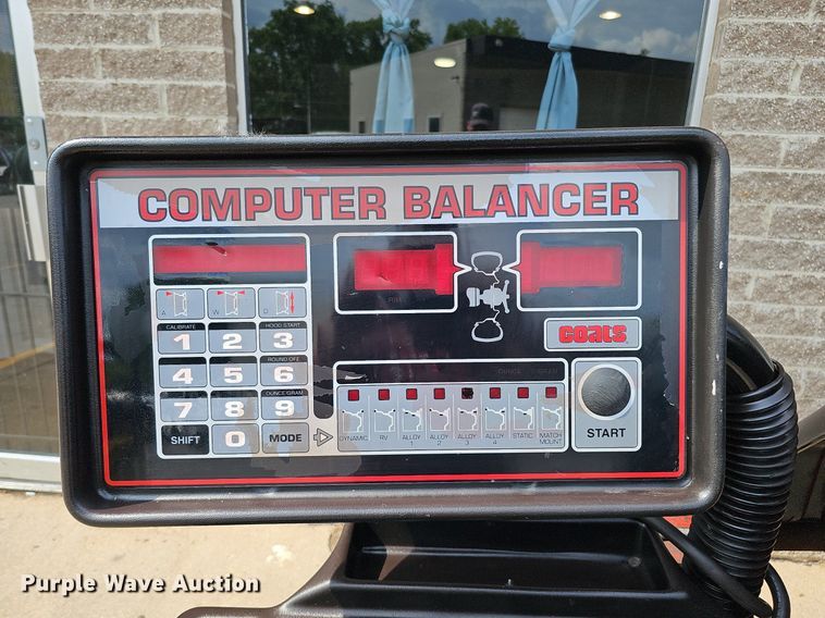 image for item MD9901 (2) Wheel balancers