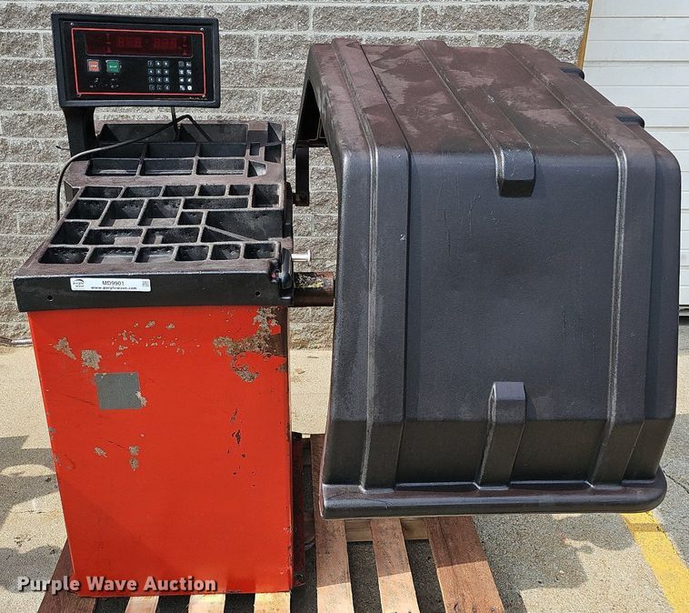 image for item MD9901 (2) Wheel balancers