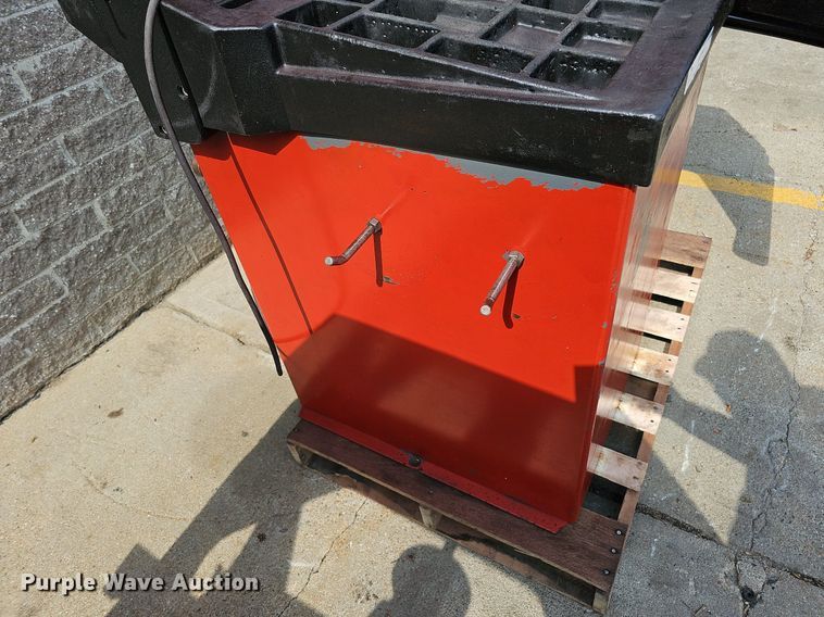 image for item MD9901 (2) Wheel balancers