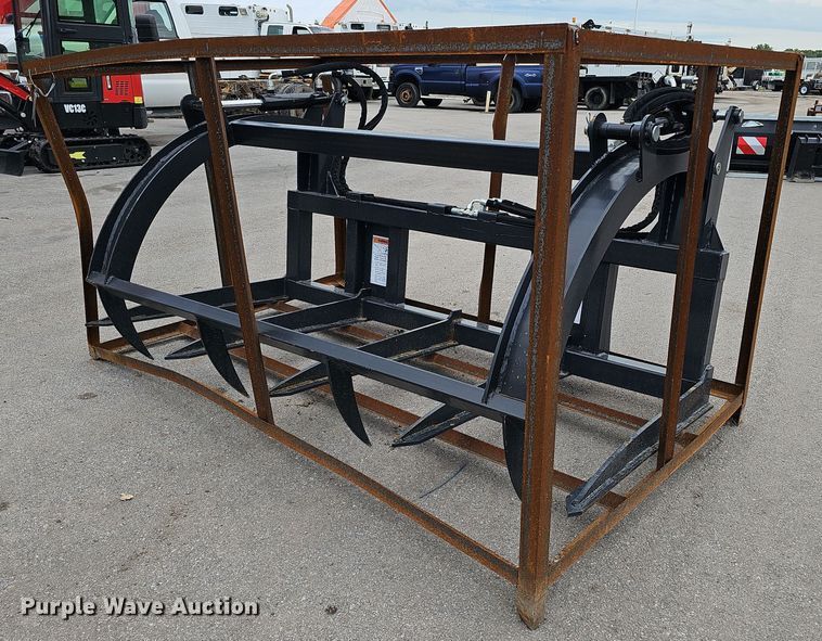 image for item MD9909 2023 Wolverine BG-13-72W  skid steer grapple bucket