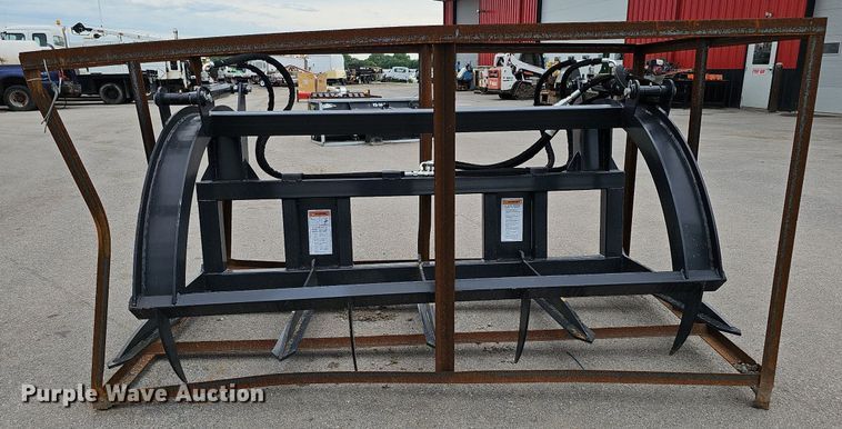 image for item MD9909 2023 Wolverine BG-13-72W  skid steer grapple bucket