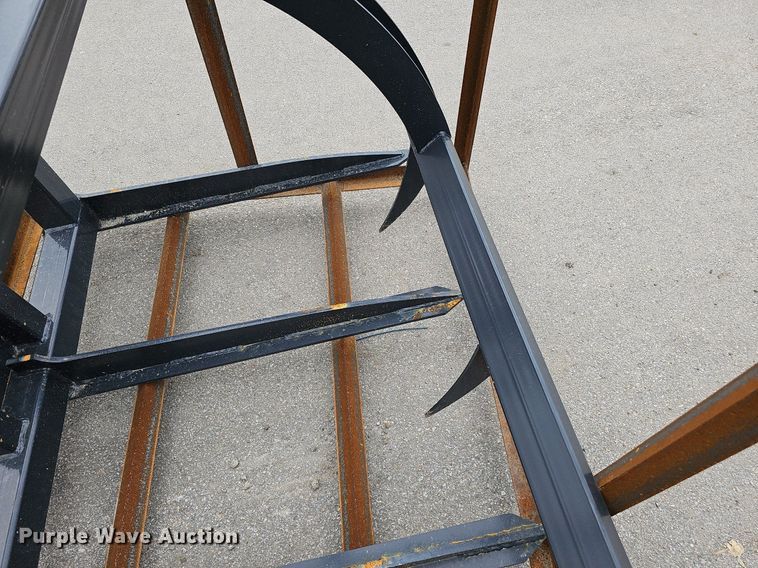 image for item MD9909 2023 Wolverine BG-13-72W  skid steer grapple bucket