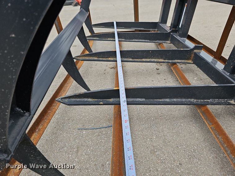 image for item MD9909 2023 Wolverine BG-13-72W  skid steer grapple bucket