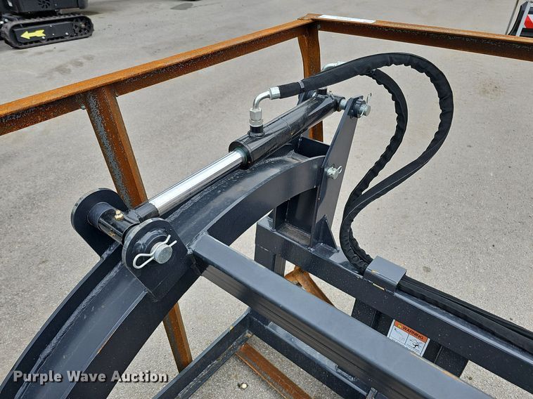 image for item MD9909 2023 Wolverine BG-13-72W  skid steer grapple bucket