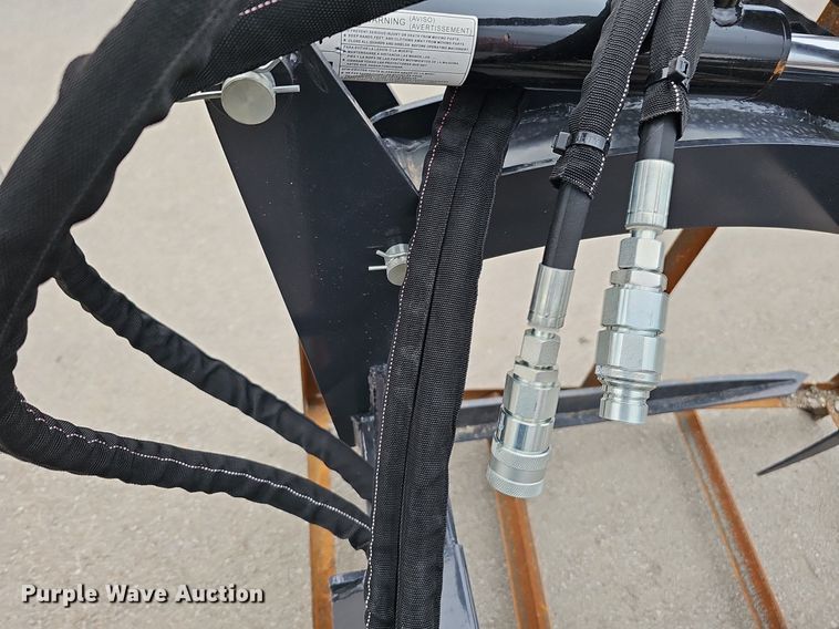 image for item MD9909 2023 Wolverine BG-13-72W  skid steer grapple bucket