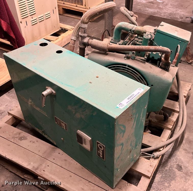 image for item MG9331 Onan TEU30-37252E  generator