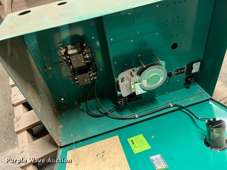 image for item MG9331 Onan TEU30-37252E  generator