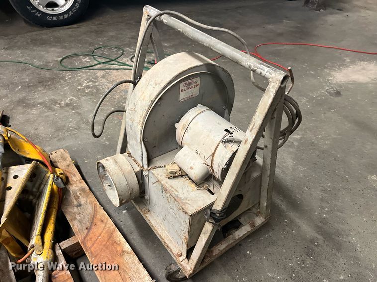 image for item MG9339 Tools