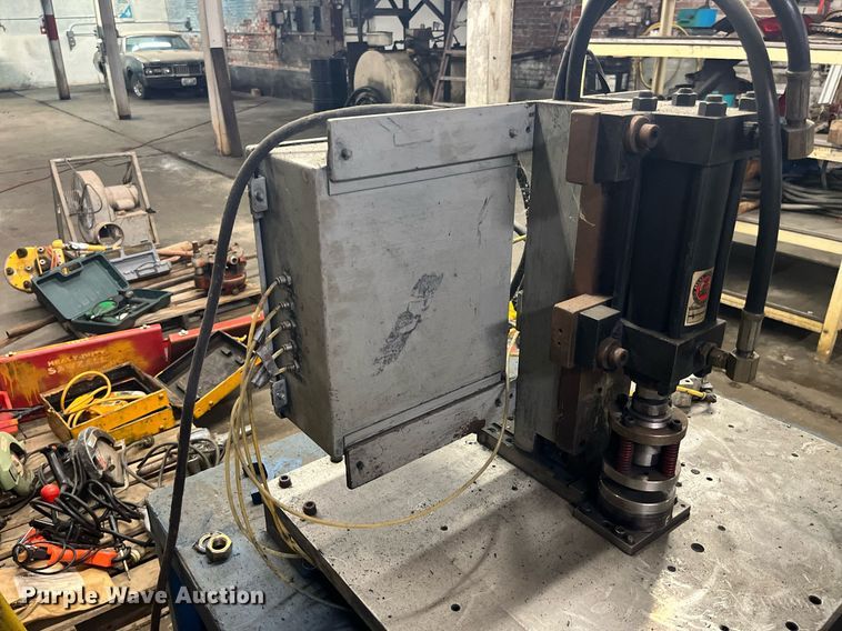 image for item MG9339 Tools