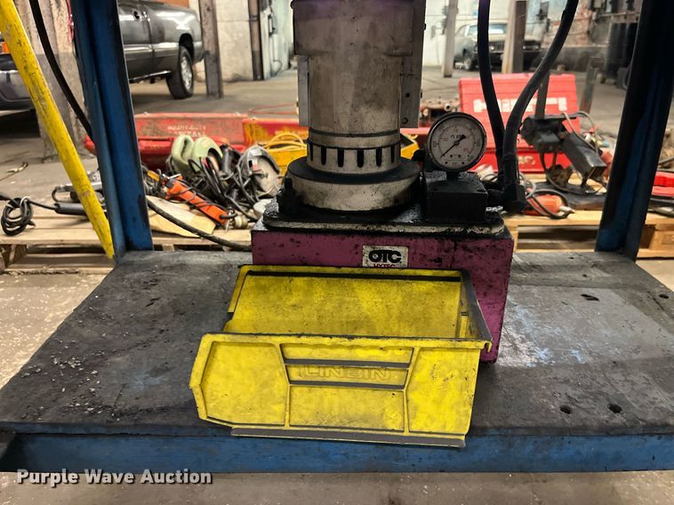 image for item MG9339 Tools