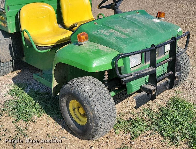 image for item ML9512 1997 John Deere Gator 4x2  utility vehicle