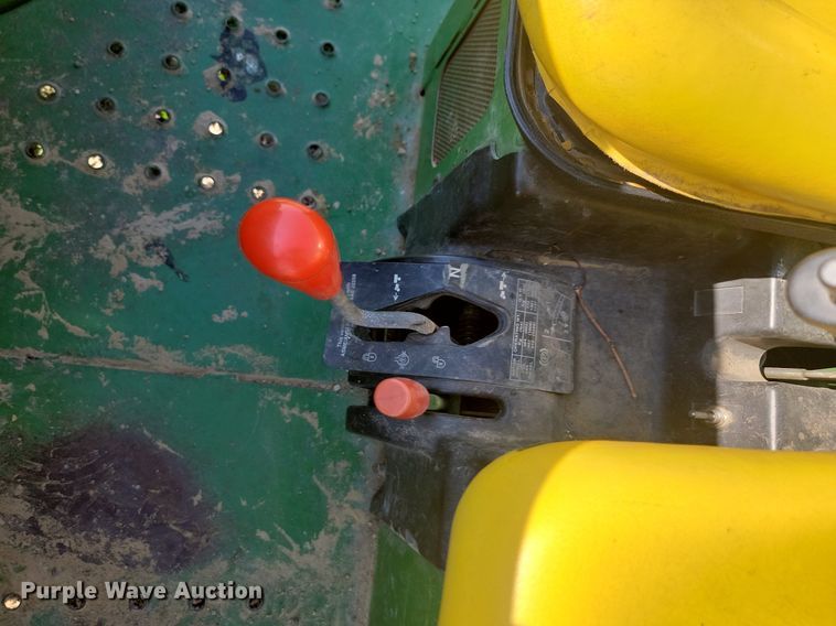 image for item ML9512 1997 John Deere Gator 4x2  utility vehicle