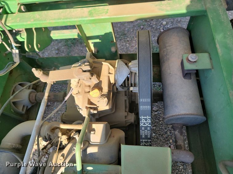 image for item ML9512 1997 John Deere Gator 4x2  utility vehicle