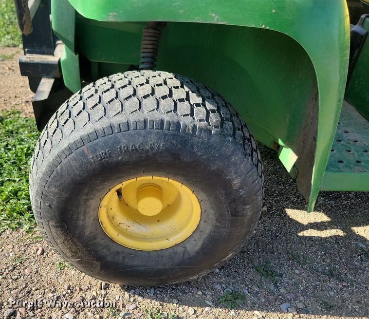 image for item ML9512 1997 John Deere Gator 4x2  utility vehicle