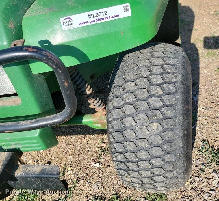 image for item ML9512 1997 John Deere Gator 4x2  utility vehicle