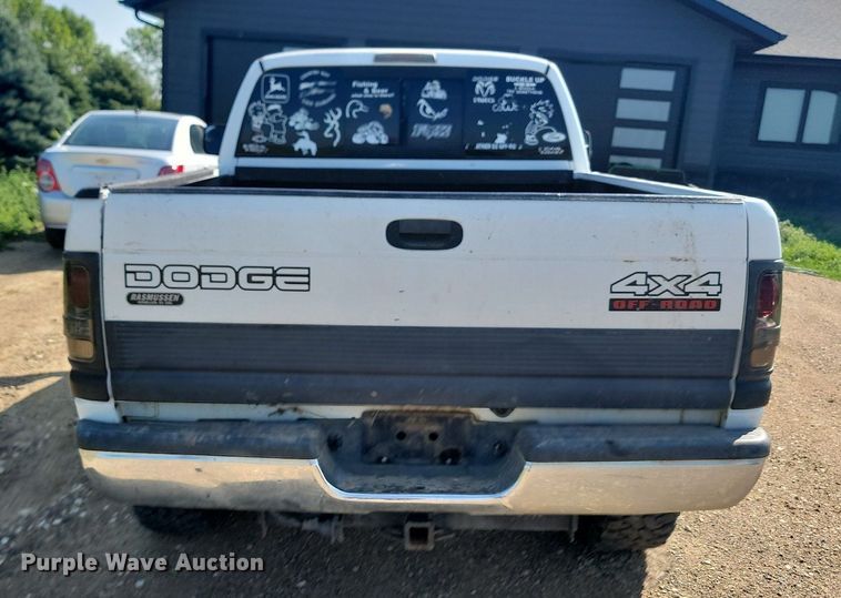 image for item ML9515 2001 Dodge Ram 1500  Quad Cab pickup truck