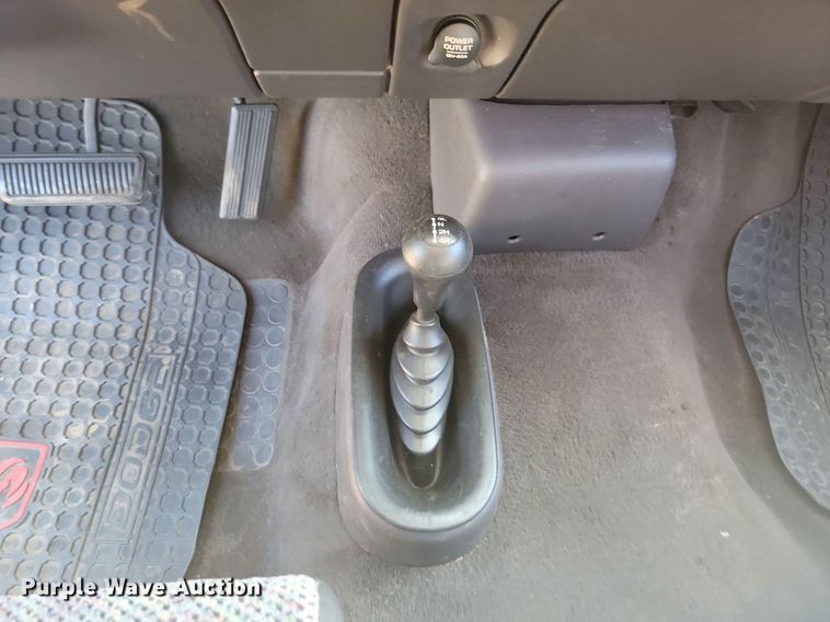 image for item ML9515 2001 Dodge Ram 1500  Quad Cab pickup truck