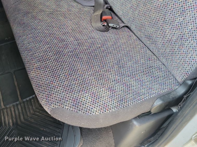 image for item ML9515 2001 Dodge Ram 1500  Quad Cab pickup truck