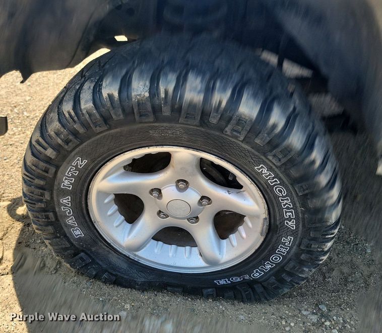 image for item ML9515 2001 Dodge Ram 1500  Quad Cab pickup truck