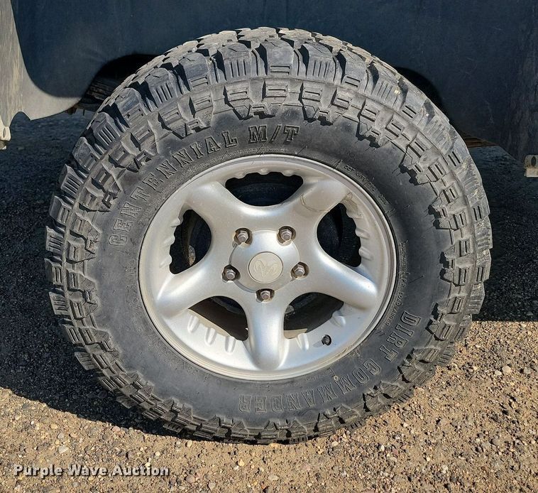 image for item ML9515 2001 Dodge Ram 1500  Quad Cab pickup truck