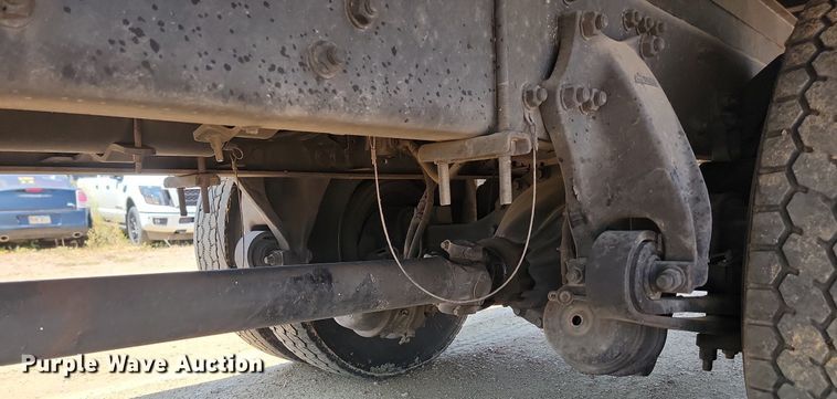 image for item ML9519 2018 Freightliner Business Class M2  box truck