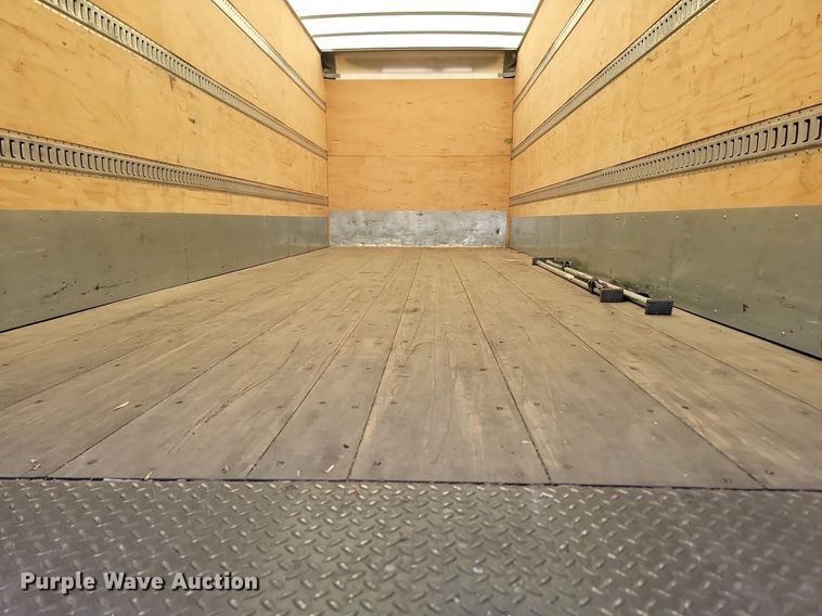 image for item ML9519 2018 Freightliner Business Class M2  box truck