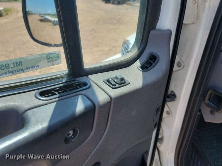 image for item ML9519 2018 Freightliner Business Class M2  box truck